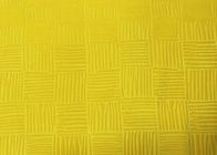 Мягким выбитая 100% полиэстер микро- ткань бархата 210GSM для домашней ткани - желтого цвета