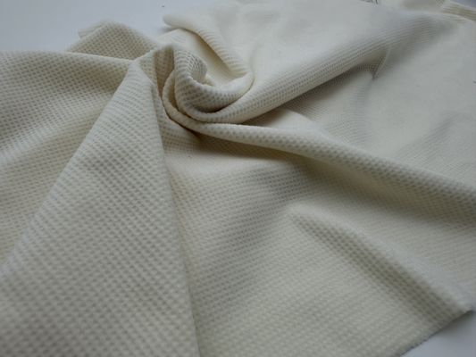 210-280 гм Микроэлатический бархатный полиэстерный ткань идеально подходит для платьев