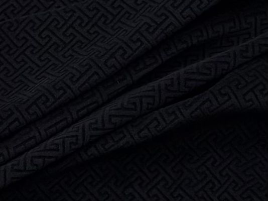 Микроэластичный бархат из полиэстера. Идеально подходит для платьев.