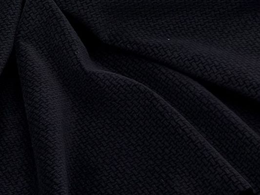 Микроэластичный бархат из полиэстера. Идеально подходит для платьев.