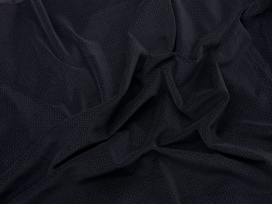Микроэластичный бархат из полиэстера. Идеально подходит для платьев.